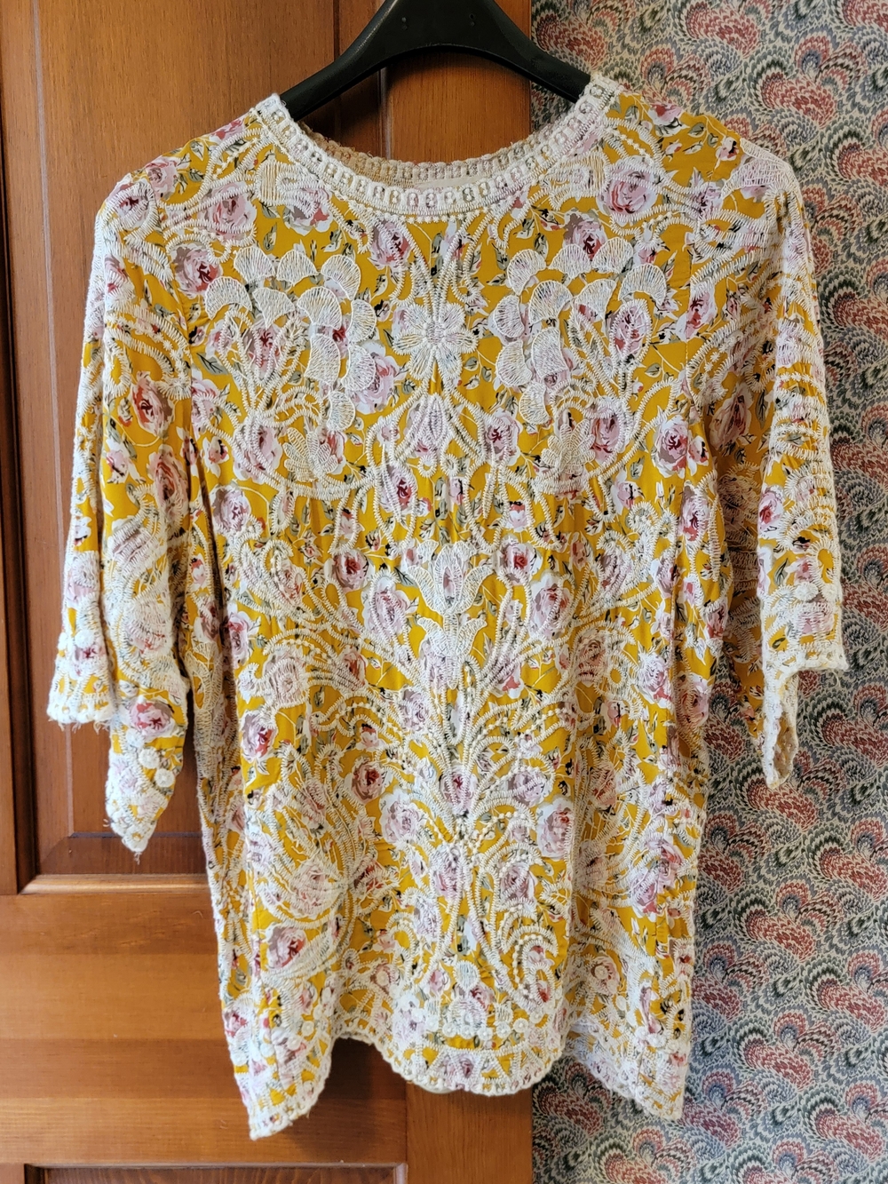 Solitaire XL Yellow Floral Embroidered Boho Tunic Blouse Peasant Top Lace Trim